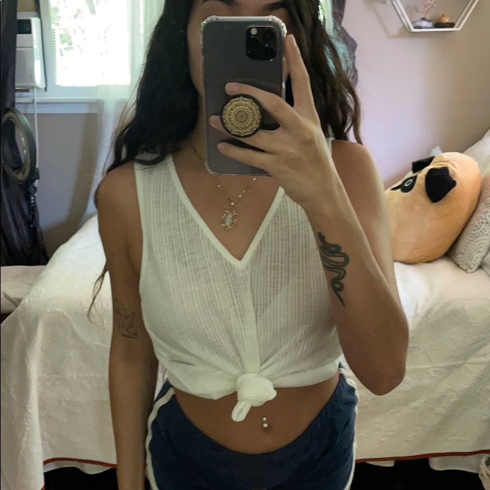 White basic SHEIN top